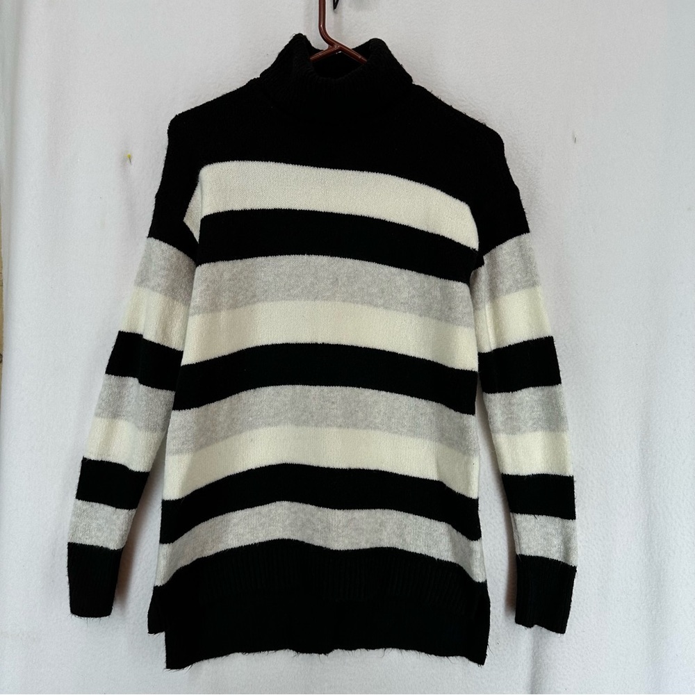 Talbots Turtleneck Striped Sweater Petite Small Black‎